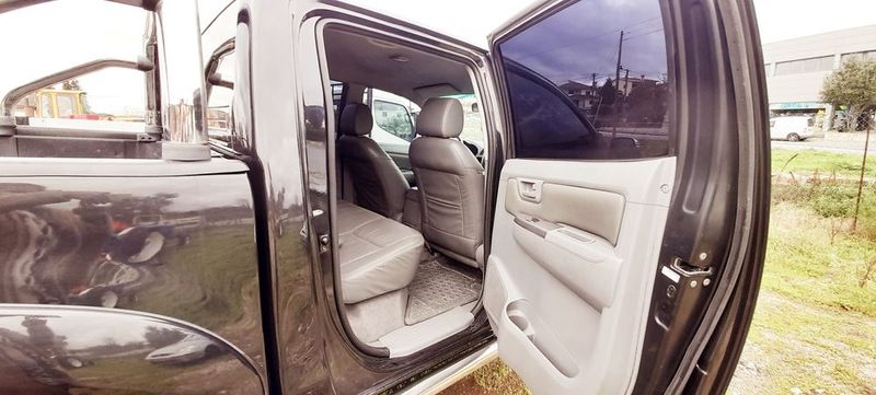 Toyota Hilux • 2007 • 250,000 km 2