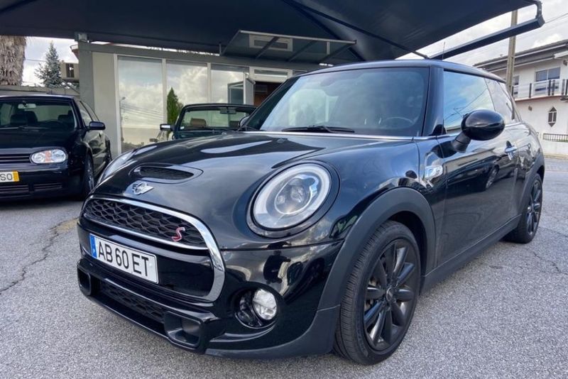 MINI Cooper • 2017 • 50,000 km 1