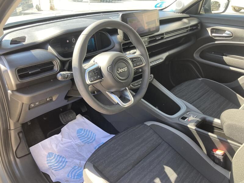 Jeep Compass • 2023 • 17,312 km 4