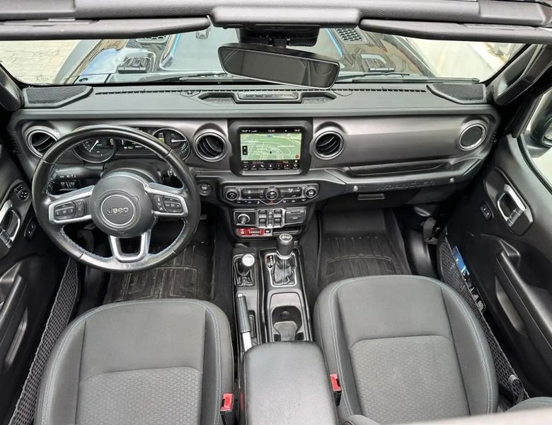 Jeep Wrangler • 2022 • 52,100 km 8