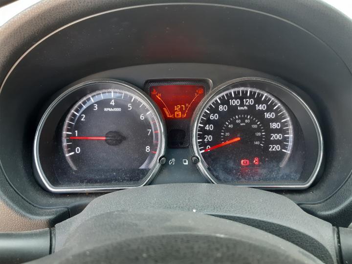 Nissan Versa • 2013 • 76,567 km 11