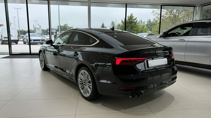Audi A5 • 2018 • 190,000 km 2