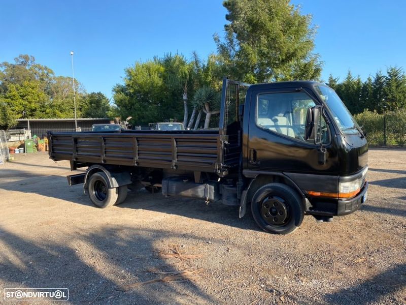 Mitsubishi Fuso canter • 1999 • 210,000 km 6