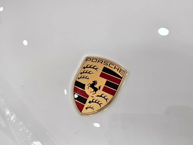 Porsche Macan • 2019 • 95,581 km 15