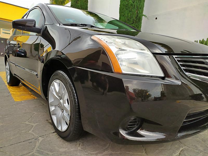Nissan Sentra • 2012 • 92,000 km 6
