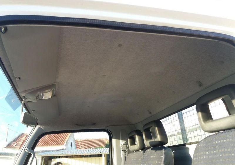 Mitsubishi Fuso canter • 2010 • 170,000 km 6