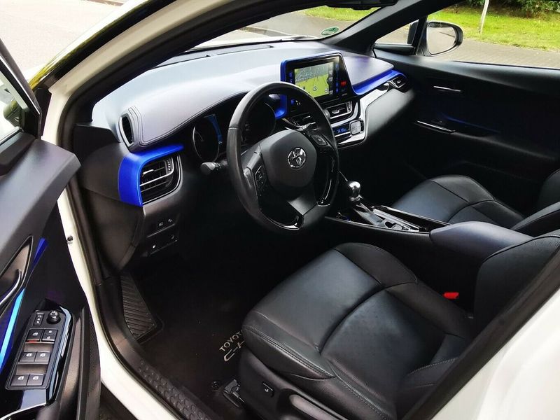 Toyota C-HR • 2017 • 139,800 km 12