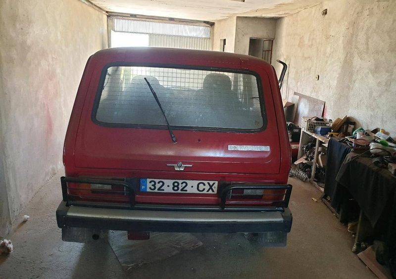 Lincoln Blackwood • 1990 • 49,999 km 2