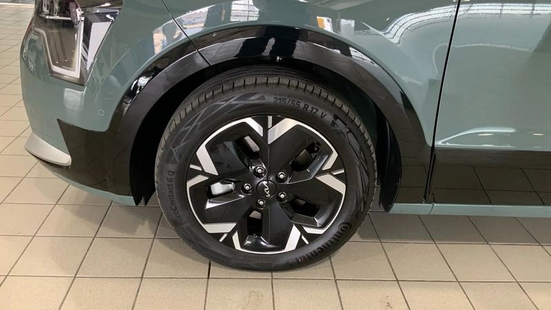 Kia Niro EV • 2023 • 27,800 km 7