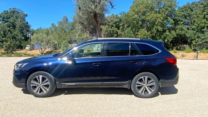 Subaru Outback • 2018 • 98,000 km 2