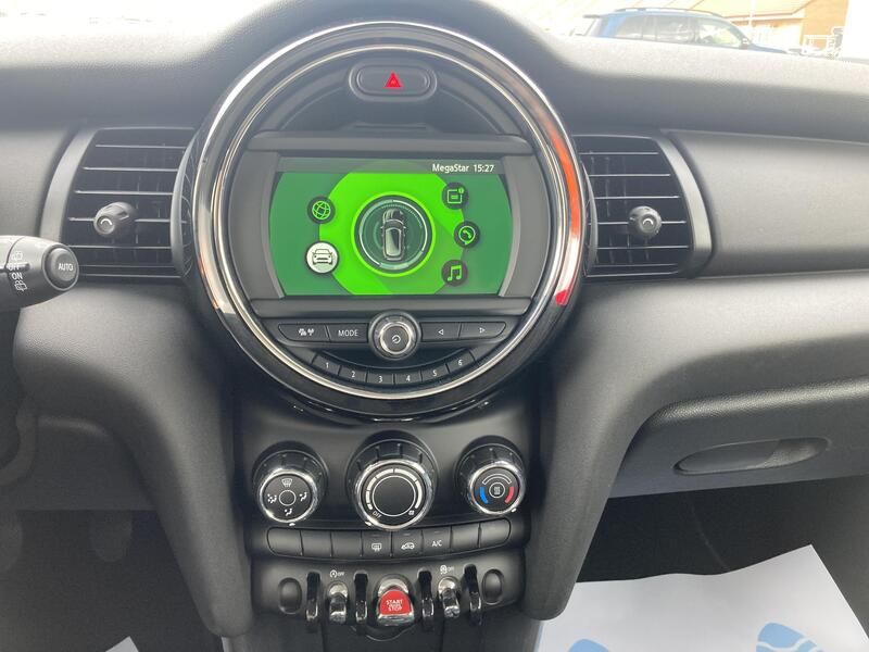 MINI Mini One • 2020 • 44,985 km 15