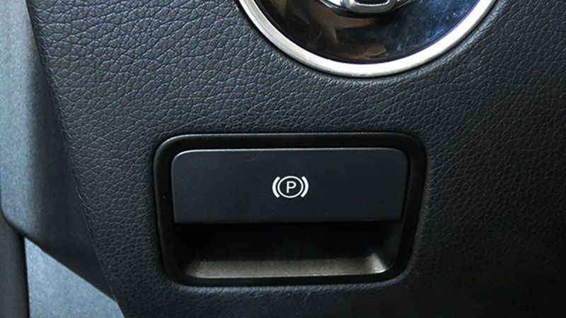 Mercedes-Benz SLK • 2012 • 63,745 km 6