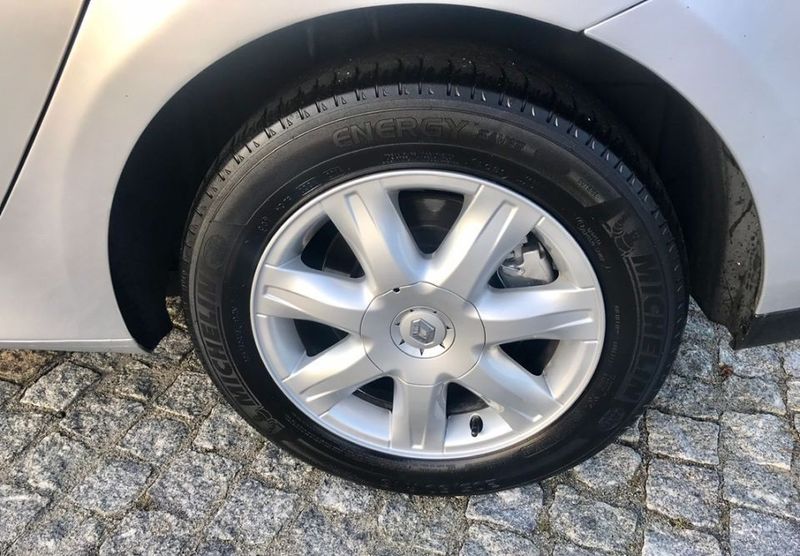 Renault Laguna • 2010 • 274,000 km 5