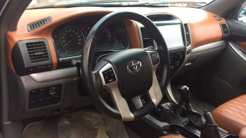 Toyota Land Cruiser • 2020 • 32 km 2