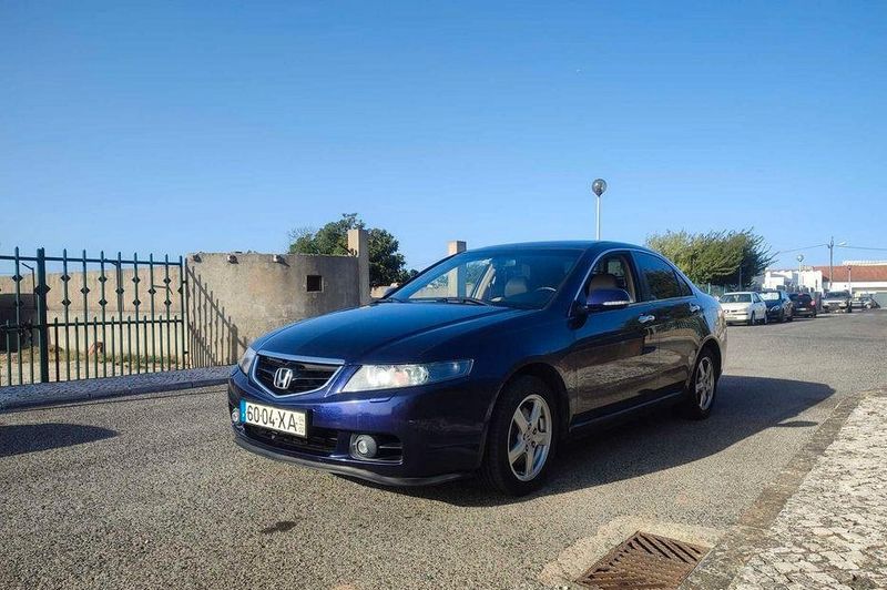 Honda Accord • 2004 • 250,000 km 1