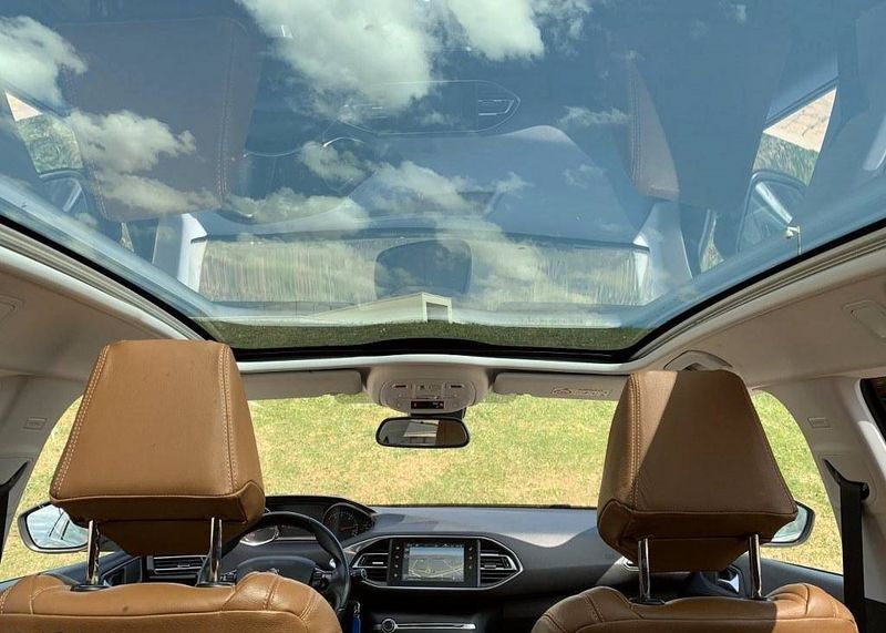 Peugeot 308 • 2013 • 241,999 km 4