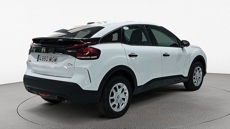 Citroën C4 • 2023 • 11,879 km 5