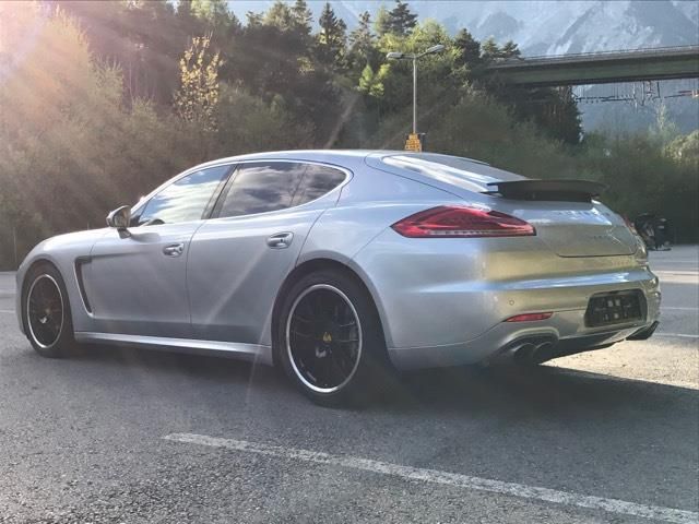 Porsche Panamera • 2013 • 155,000 km 5