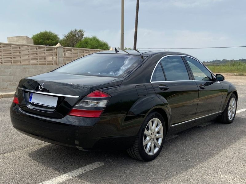 Mercedes-Benz S-Class • 2008 • 468,000 km 6