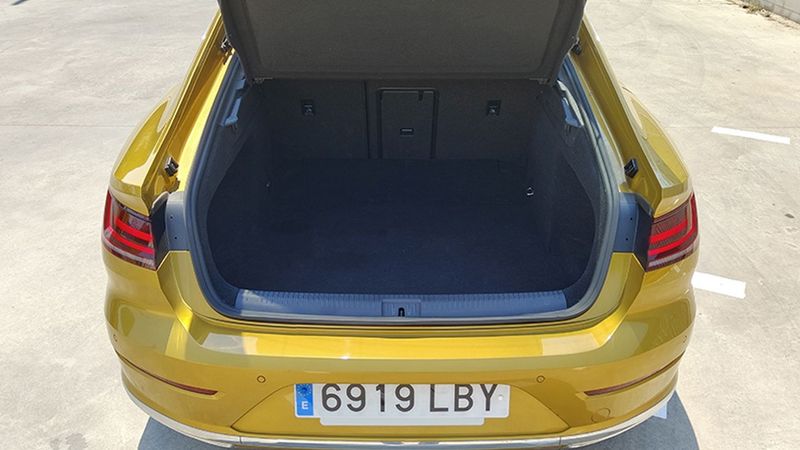 Volkswagen Arteon • 2019 • 54,530 km 12