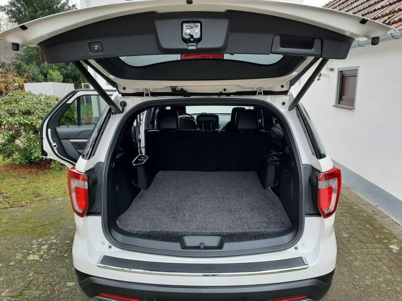 Ford Explorer • 2018 • 75,000 km 6