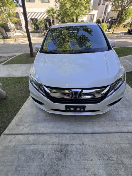 Honda Odyssey • 2020 • 42,000 mi 2