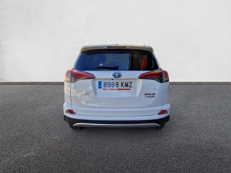 Toyota RAV4 • 2018 • 96,000 km 10