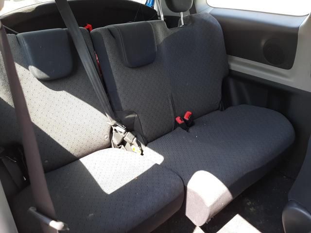 Toyota Yaris • 2010 • 6 km 6