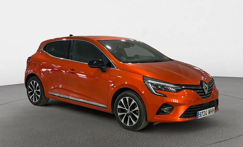 Renault Clio • 2023 • 6,109 km 1