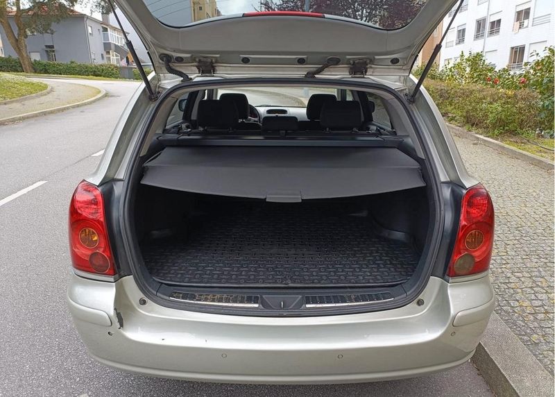 Toyota Avensis • 2005 • 500,000 km 4