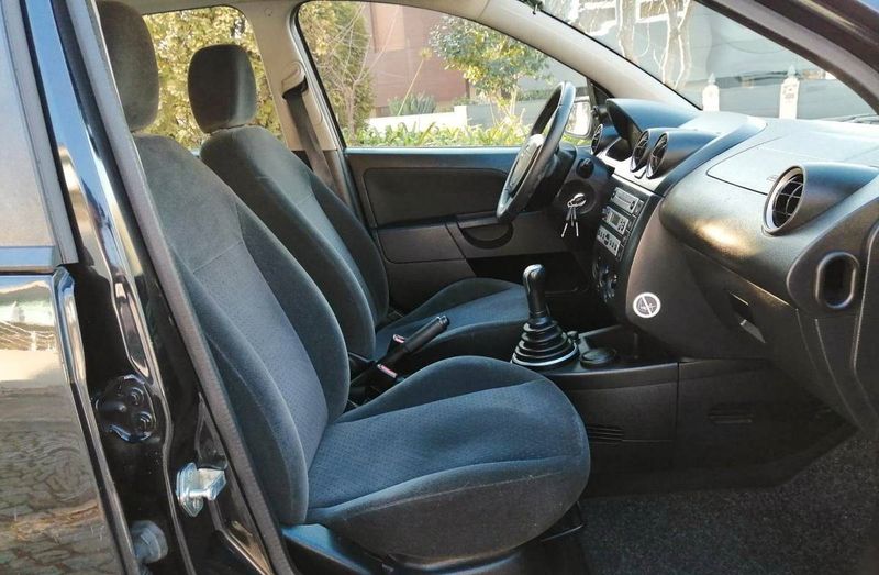 Ford Fiesta • 2003 • 170,000 km 6