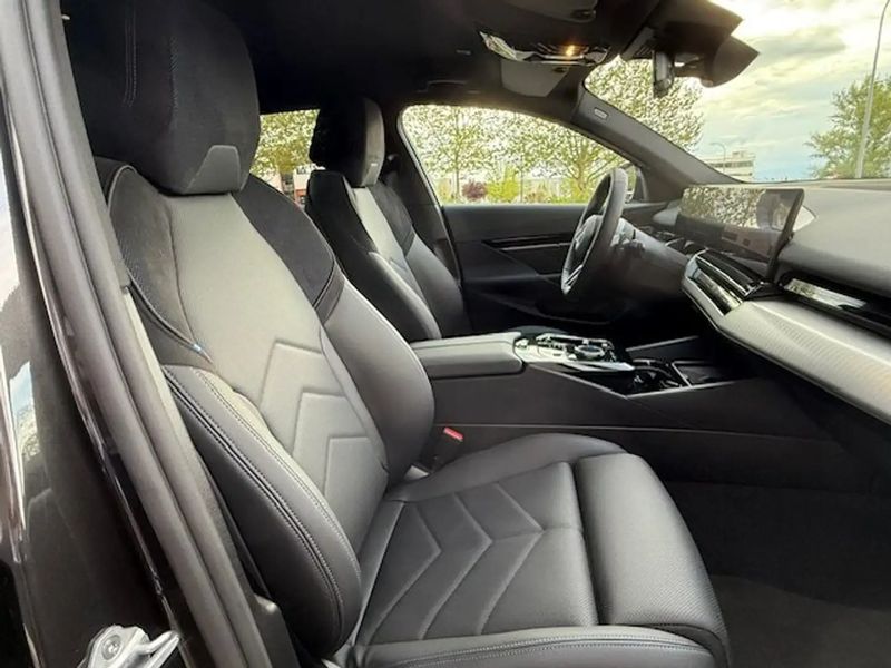 BMW 5 Series • 2024 • 11,000 km 15