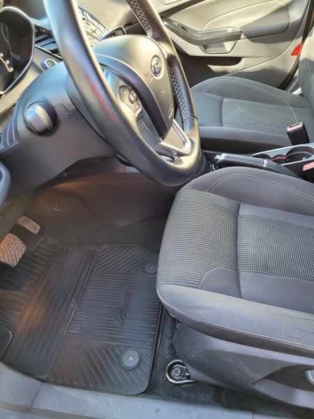 Ford Fiesta • 2015 • 82,500 km 5