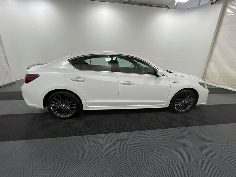 Acura ILX • 2019 • 10,852 km 3