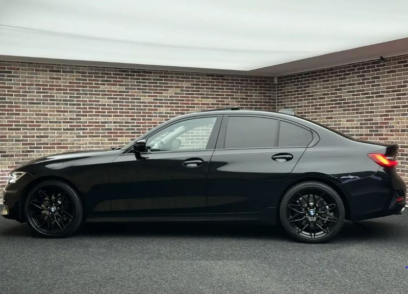 BMW 3 Series • 2020 • 84,000 km 7