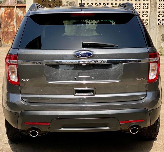 Ford Explorer • 2016 • 21 km 3