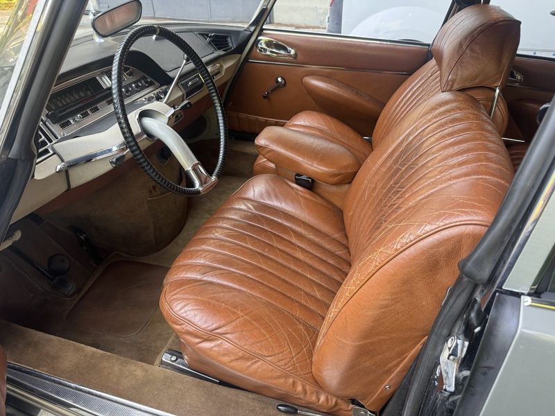 Citroën DS5 • 1964 • 78,987 km 2