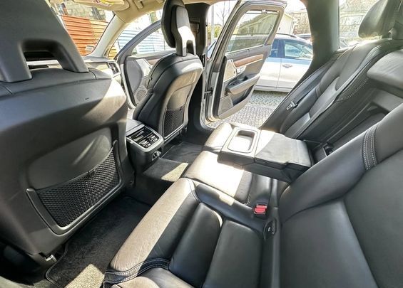 Volvo V90 • 2016 • 119,000 km 17