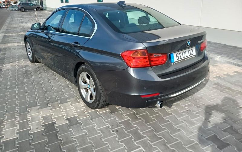 BMW 328i • 2010 • 120,000 km 2