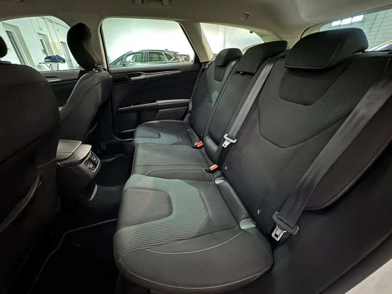 Ford Mondeo Combi • 2021 • 87,000 km 13