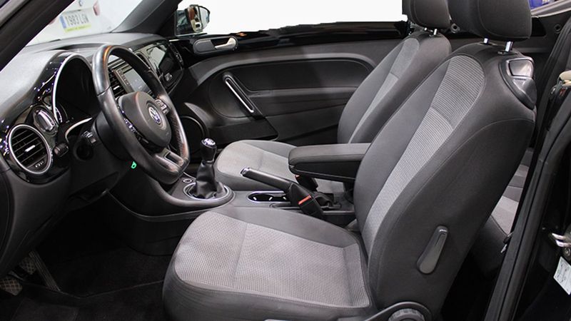 Volkswagen Beetle • 2016 • 103,466 km 6