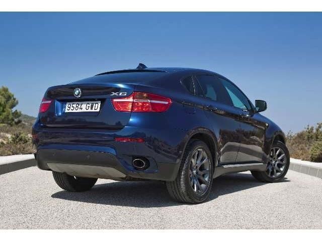 BMW X6 • 2010 • 165,000 km 12