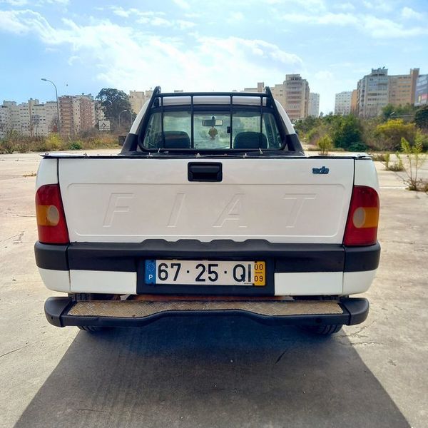 Fiat Strada • 2000 • 196,000 km 5