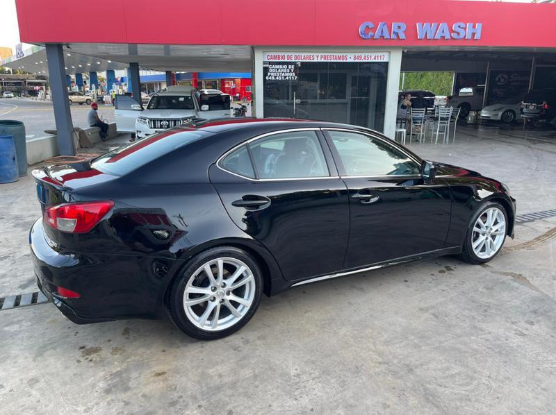 Lexus IS • 2007 • 115 km 3