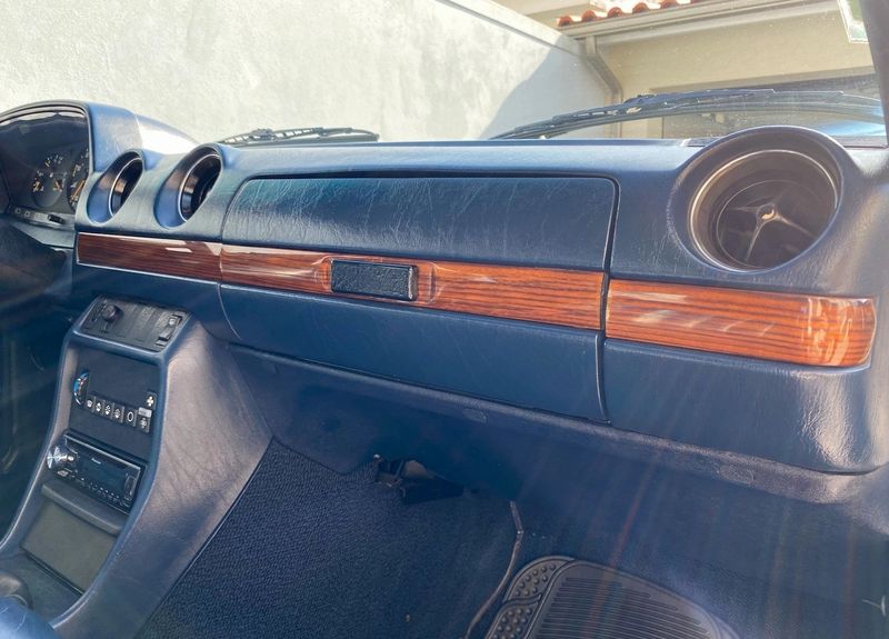 Mercedes-Benz 310 kombi • 1983 • 306,285 km 5