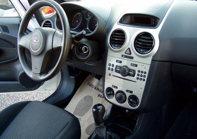 Opel Corsa • 2007 • 140,000 km 5