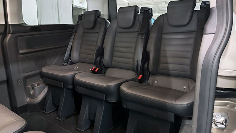 Ford Tourneo Custom • 2021 • 48,258 km 9