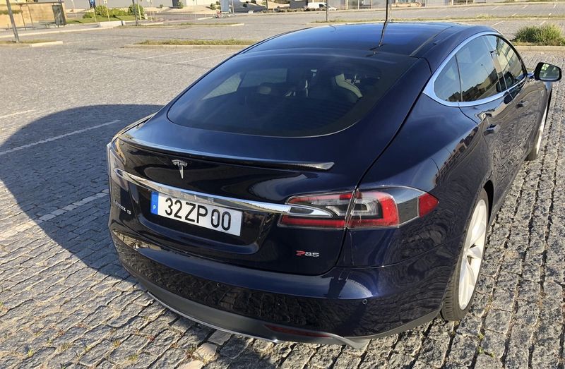 Tesla Model S • 2013 • 114,500 km 2