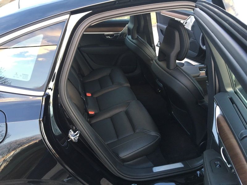 Volvo S90 • 2016 • 155,000 km 11