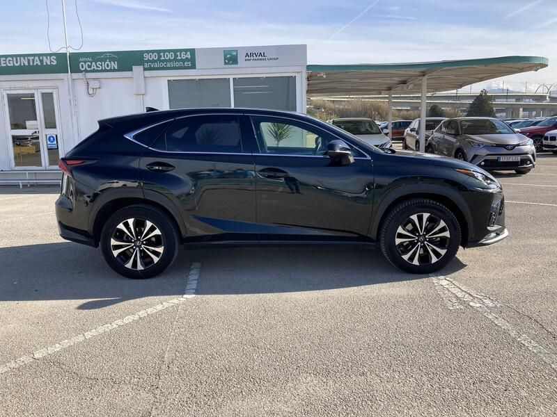 Lexus NX • 2020 • 52,570 km 6